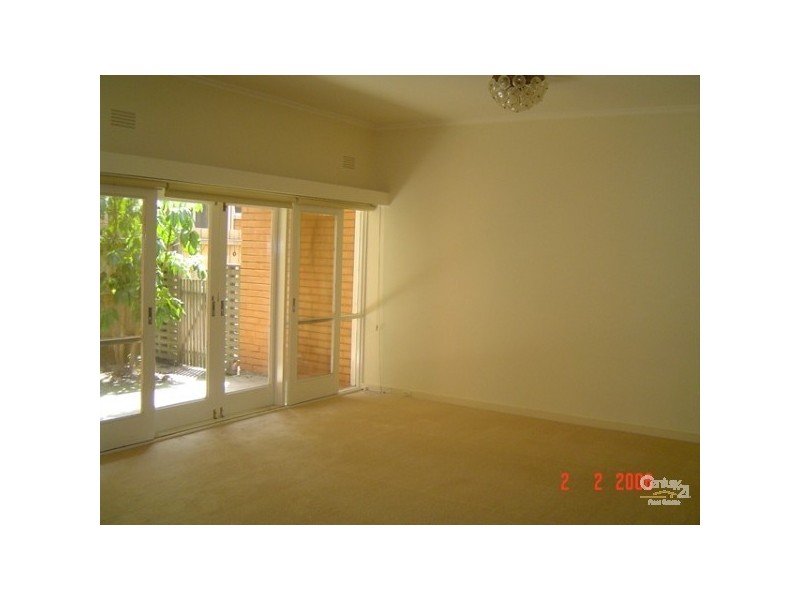 3/45 Narong Road, Caulfield North VIC 3161