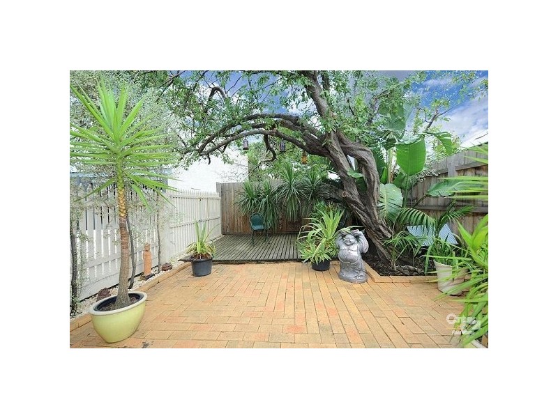 37 Pakington Street, St Kilda VIC 3182