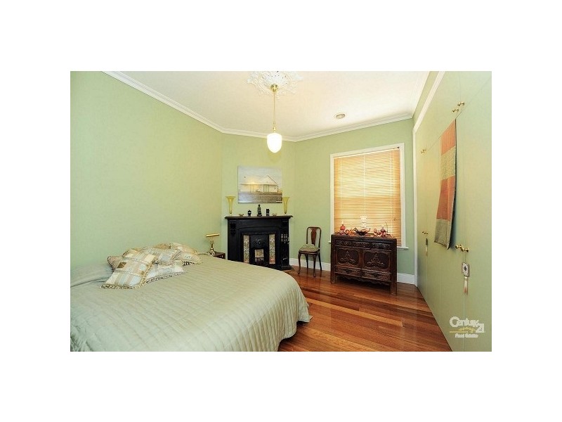 37 Pakington Street, St Kilda VIC 3182