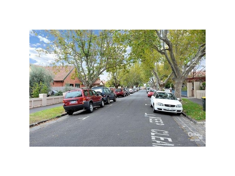 139 Westbury Close, St Kilda East VIC 3183