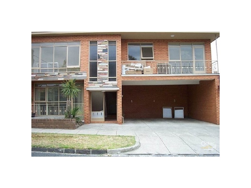 2/384A Glen Eira Road, Caulfield VIC 3162