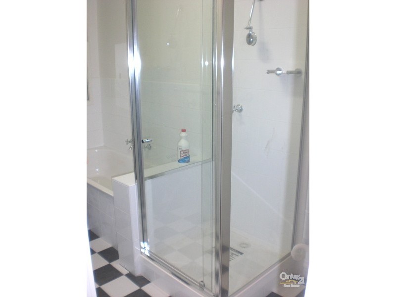 2/384A Glen Eira Road, Caulfield VIC 3162