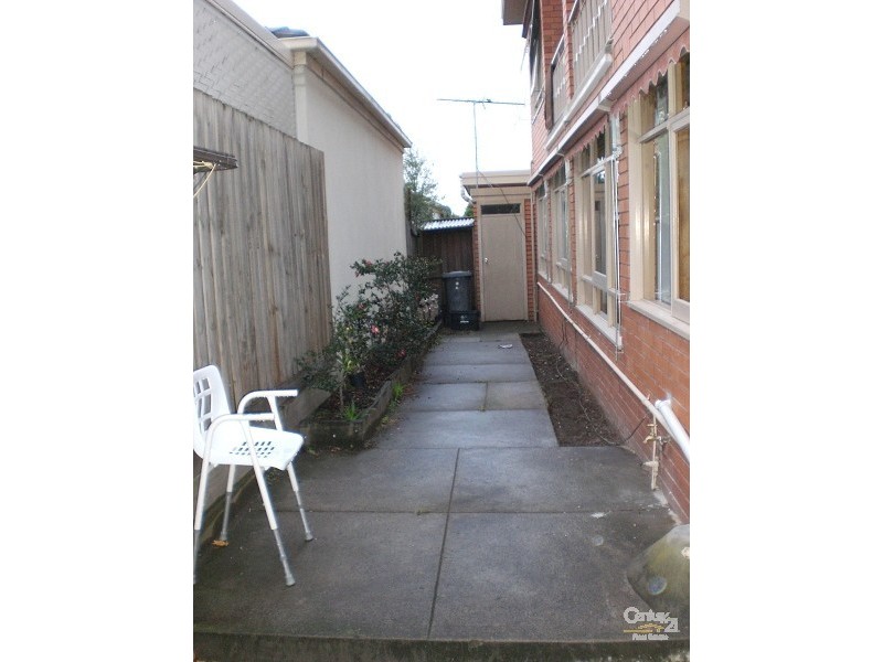 2/384A Glen Eira Road, Caulfield VIC 3162