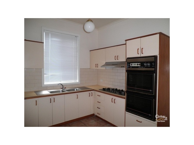 3 Holywood Grove, Carnegie VIC 3163