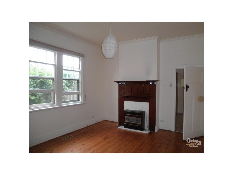 3 Holywood Grove, Carnegie VIC 3163