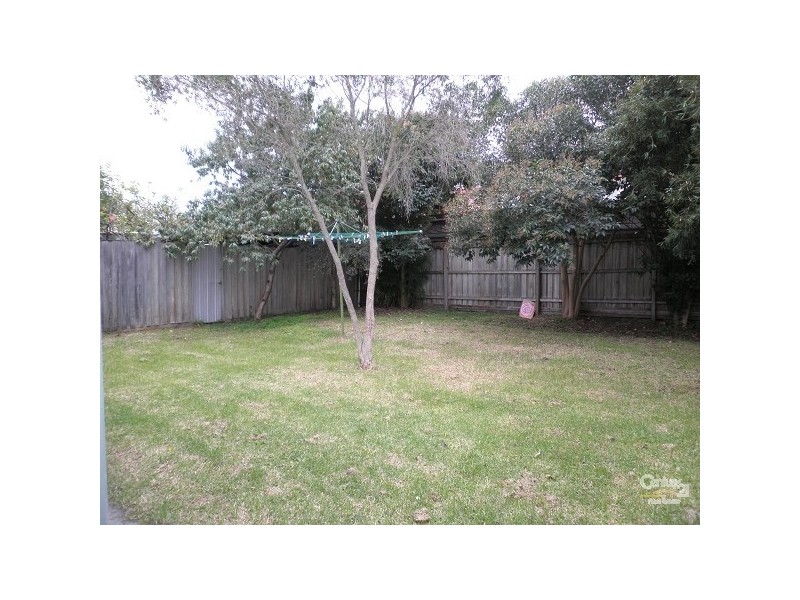 3 Holywood Grove, Carnegie VIC 3163