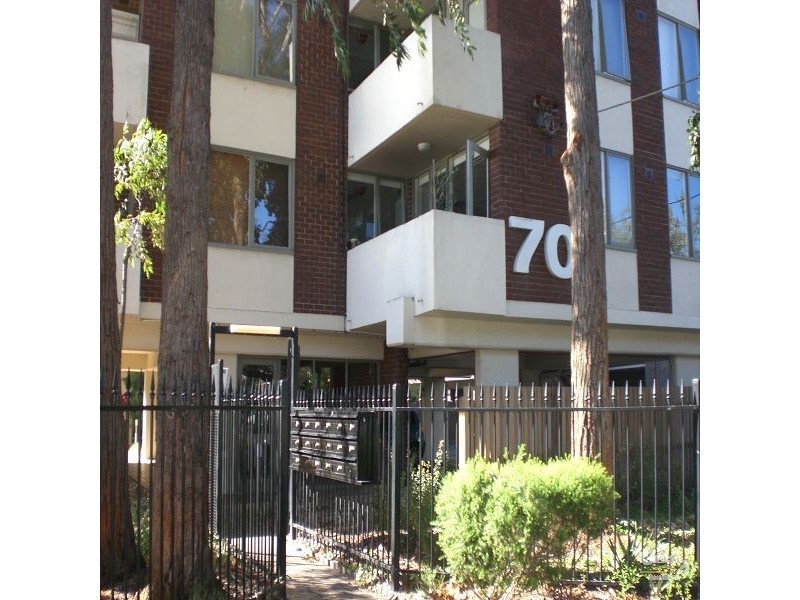 16/70 Park Street, St Kilda West VIC 3182