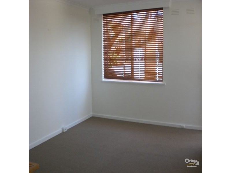 16/70 Park Street, St Kilda West VIC 3182