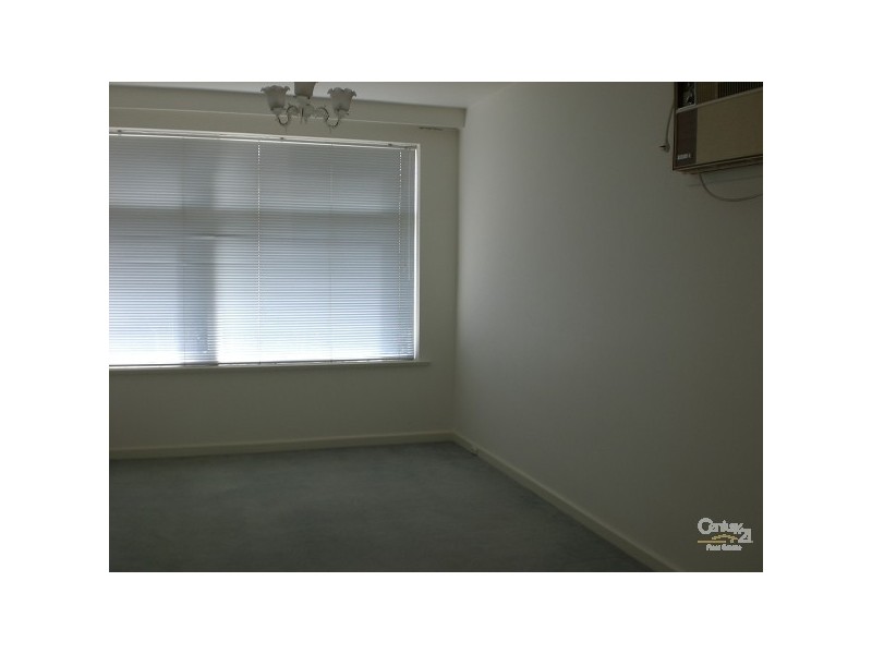 4/44 Westbury Street, St Kilda East VIC 3183