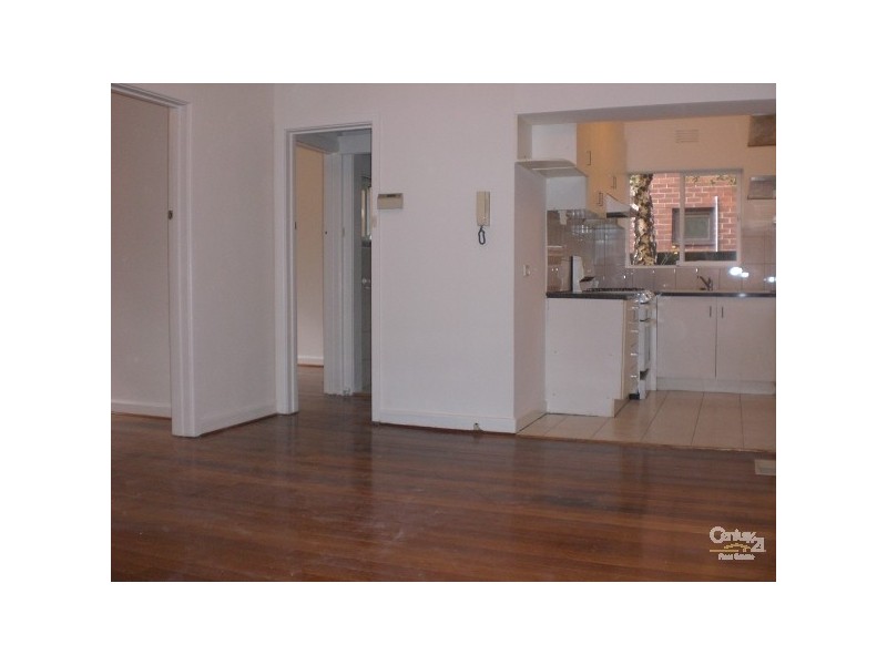 1/23 Gourlay Street, St Kilda East VIC 3183