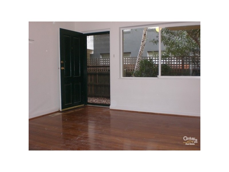 1/23 Gourlay Street, St Kilda East VIC 3183