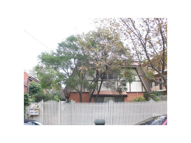 2/291 Barkly Street, St Kilda VIC 3182