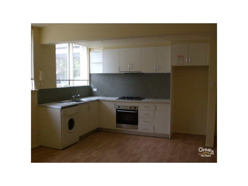 2/58 Byron Street, Elwood VIC 3184