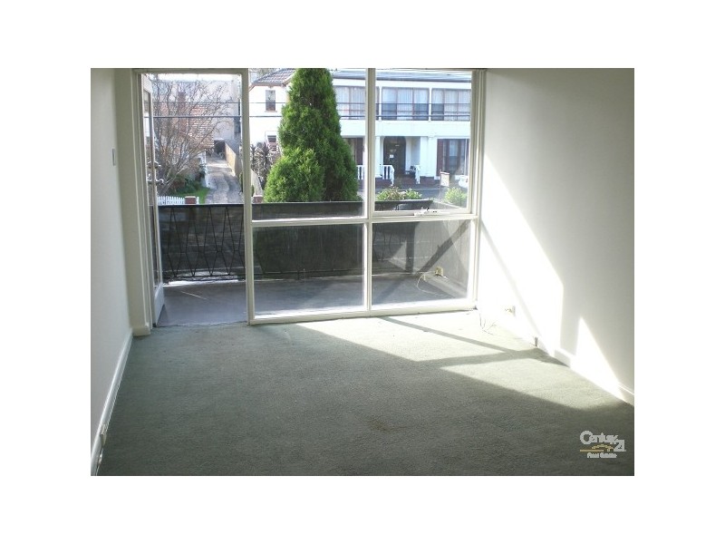 4/131 Alma Road, St Kilda East VIC 3183