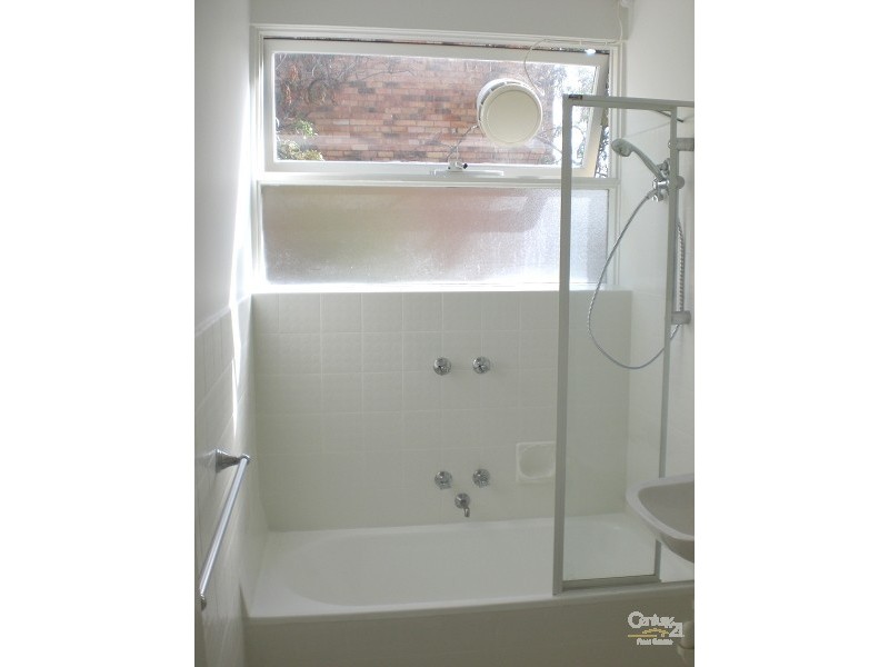 4/131 Alma Road, St Kilda East VIC 3183