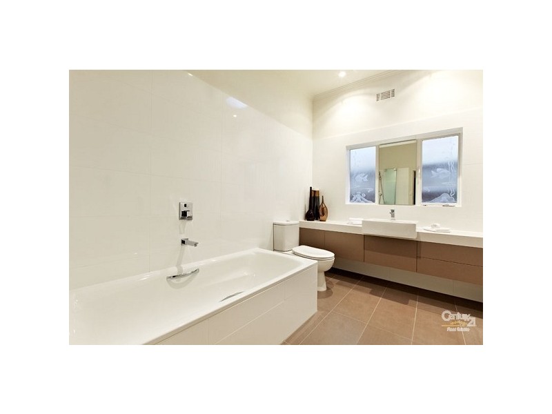 48 Westbury Street, St Kilda East VIC 3183