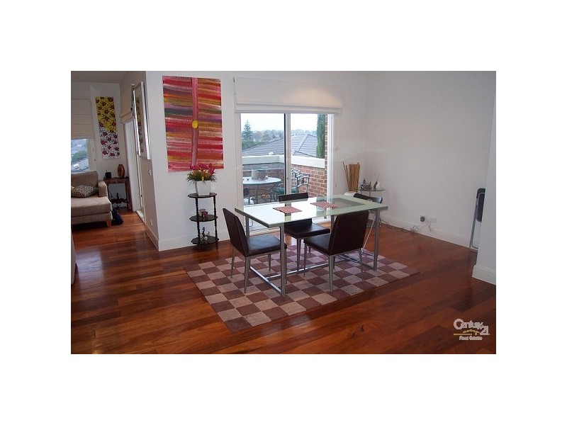 3/2 Younger Avenue, Caulfield South VIC 3162