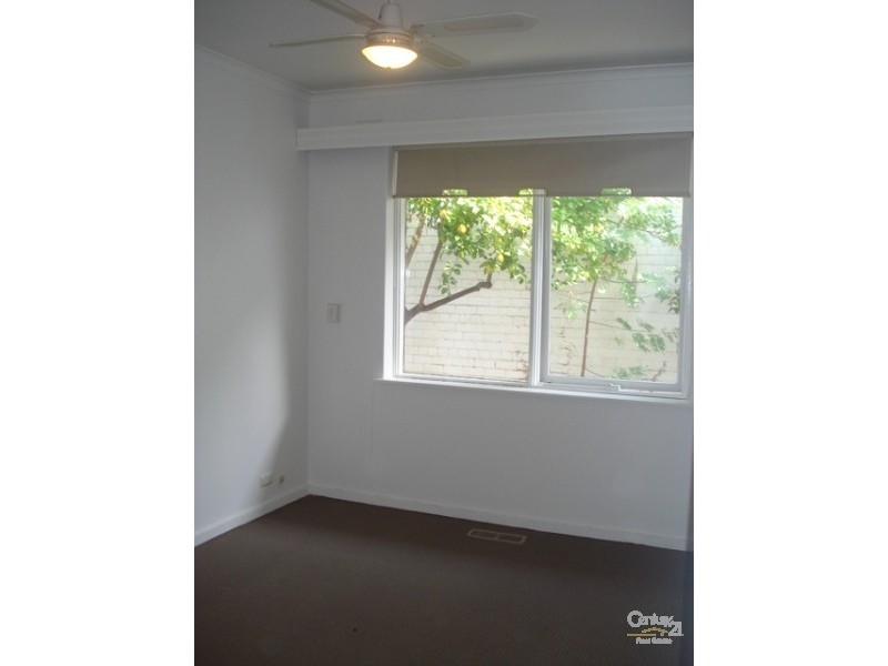 1/40 Elm Grove, St Kilda East VIC 3183