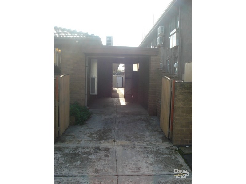 1/40 Elm Grove, St Kilda East VIC 3183