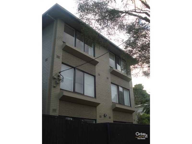 6/4 Hartpury Avenue, Elwood VIC 3184