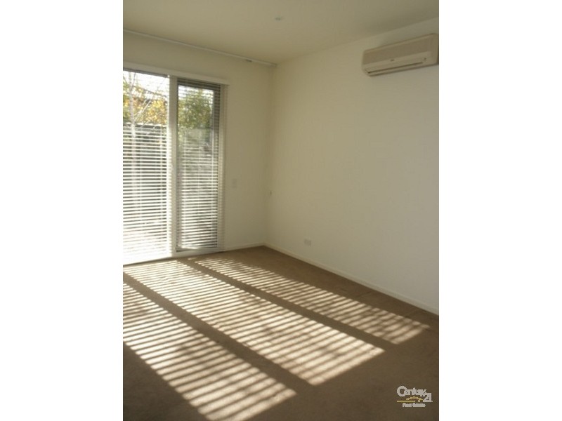 3/33-35 The Avenue, St Kilda East VIC 3183