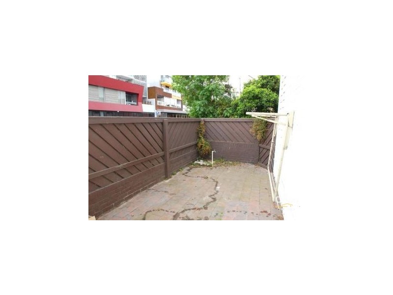 3/132 Inkerman Street, St Kilda East VIC 3183