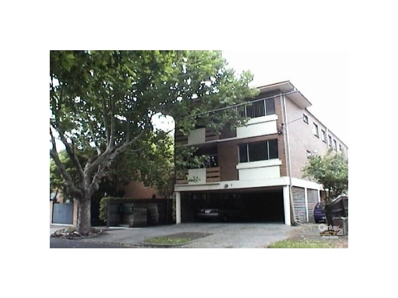 3/7 Addison Street, Elwood VIC 3184