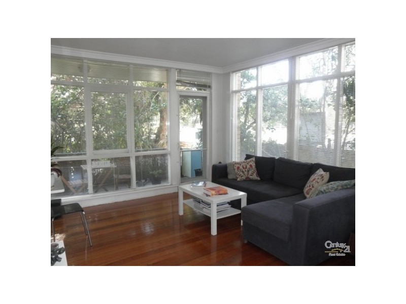 1/64 Broadway, Elwood VIC 3184