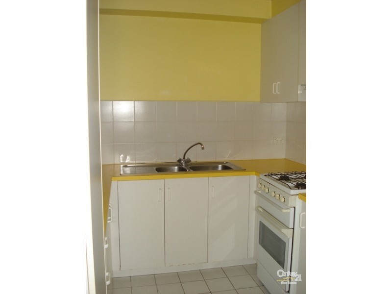 22/4 Alfred Square, St Kilda VIC 3182