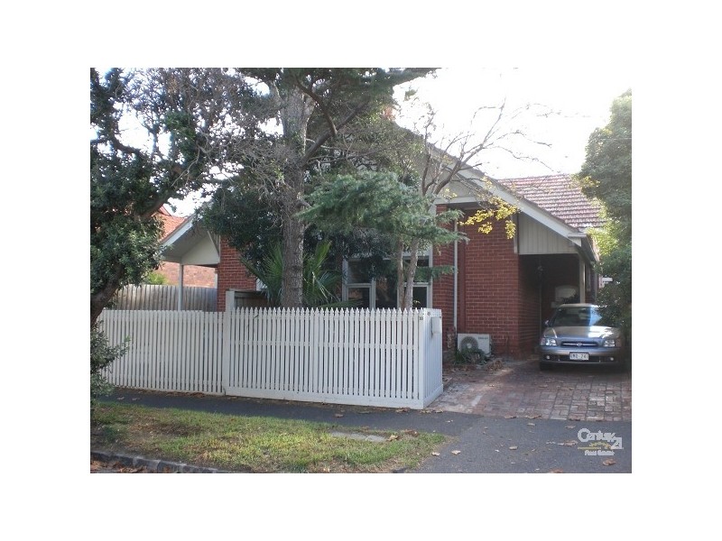 18 Byrne Avenue, Elwood VIC 3184