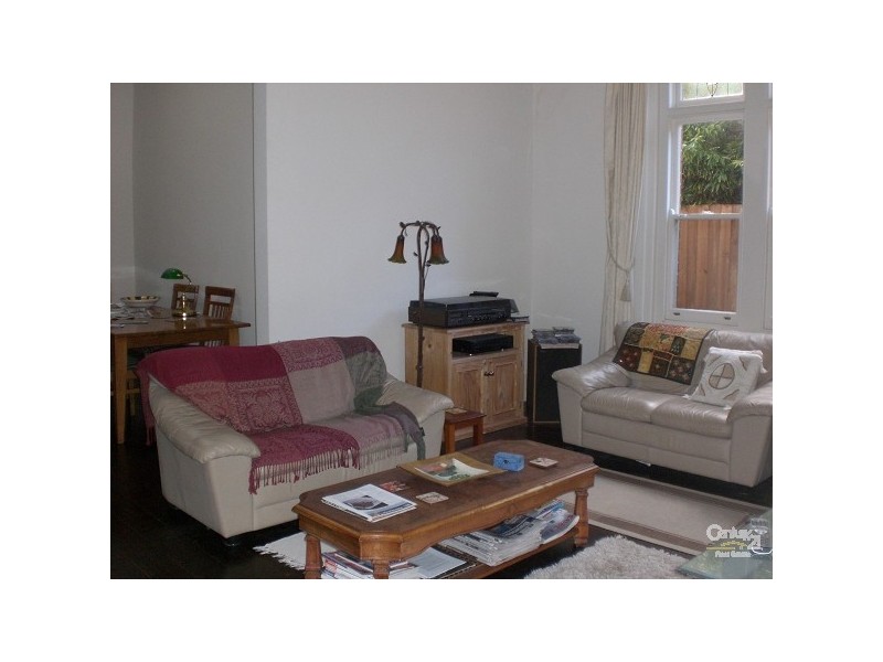 18 Byrne Avenue, Elwood VIC 3184