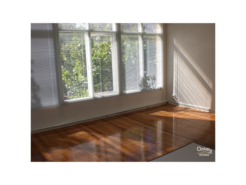 8/64 Broadway, Elwood VIC 3184