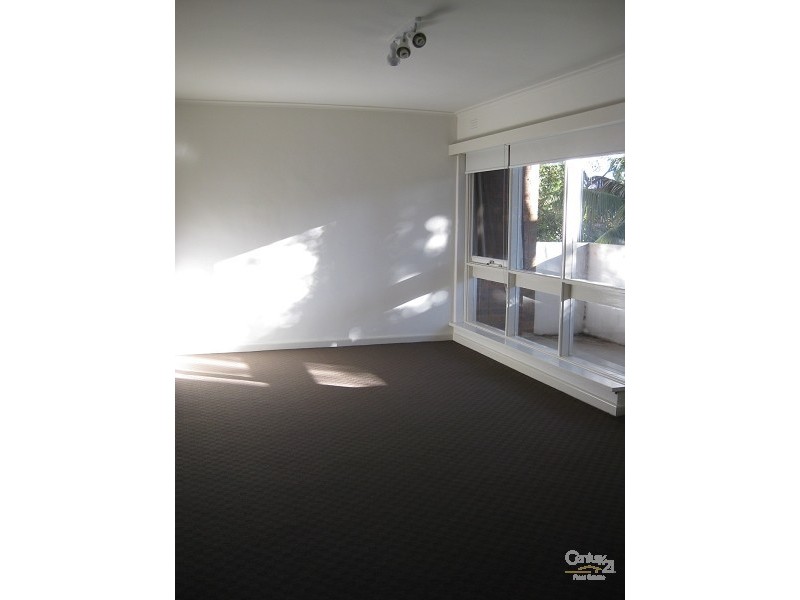 10/26 Hughenden Road, St Kilda East VIC 3183