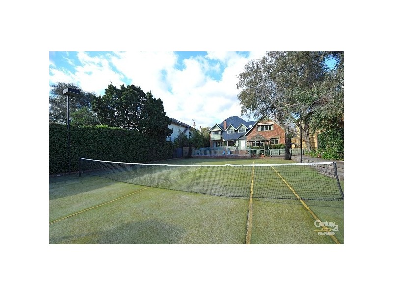 5 Sidwell Avenue, St Kilda East VIC 3183
