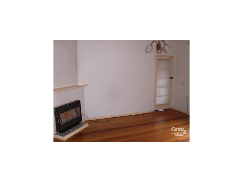 1/8 Bothwell Street, St Kilda East VIC 3183