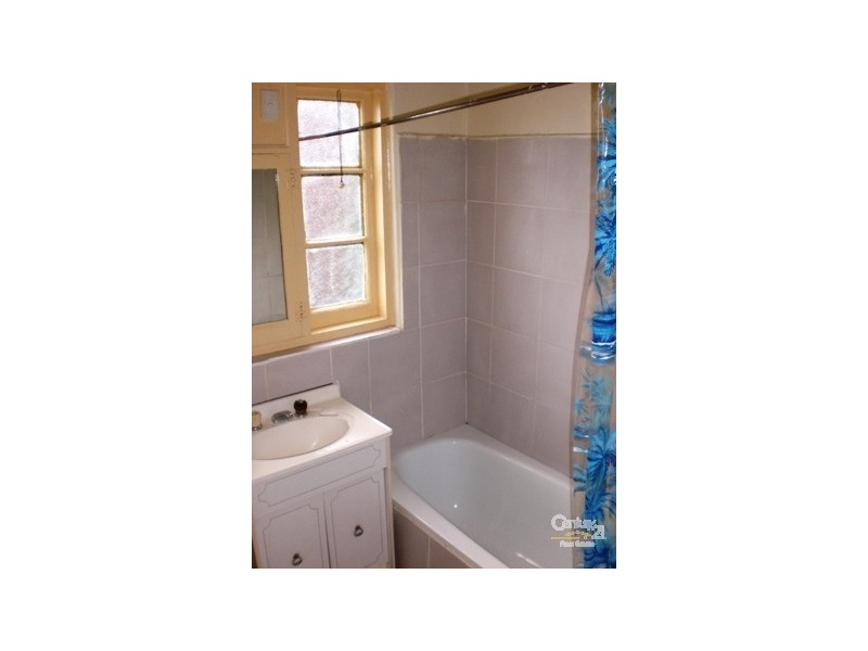 1/8 Bothwell Street, St Kilda East VIC 3183