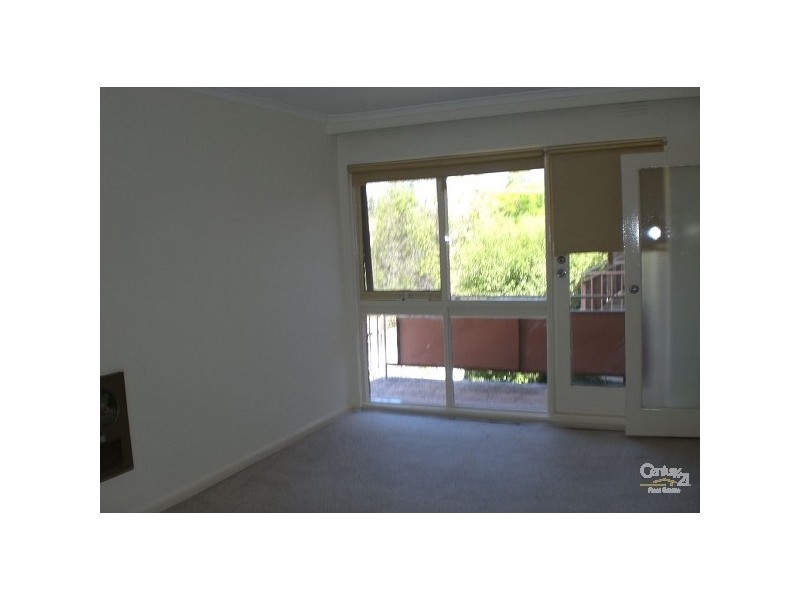 8/10 Roseberry Grove, Glen Huntly VIC 3163