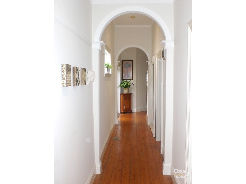 17 Holland Grove, Caulfield North VIC 3161