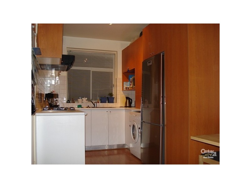 3/21 Gourlay Street, St Kilda East VIC 3183