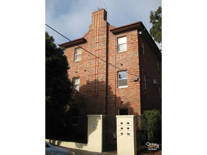 2/73 Pakington Street, St Kilda VIC 3182