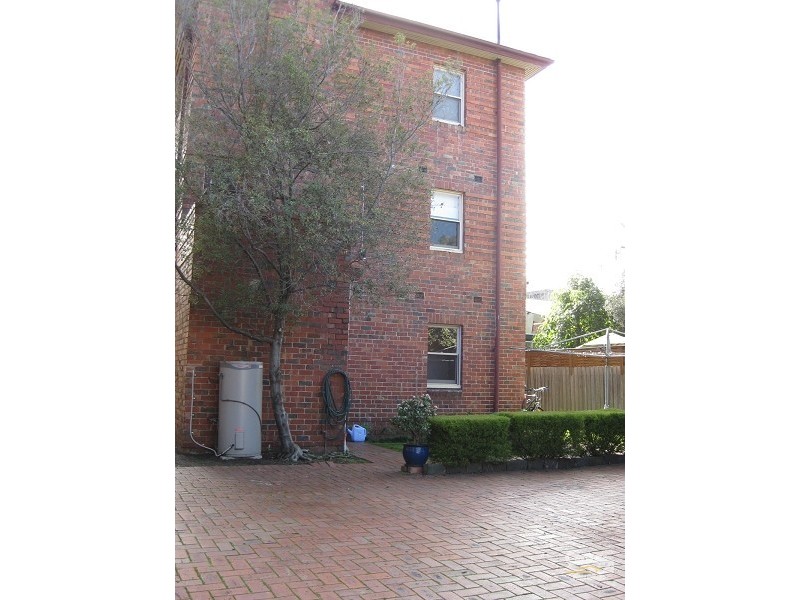 2/73 Pakington Street, St Kilda VIC 3182