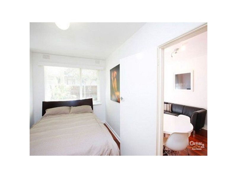 10/13-15 Gourlay Street, St Kilda East VIC 3183