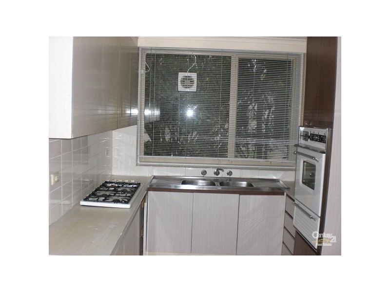 2/23 Charles Street, Elsternwick VIC 3185