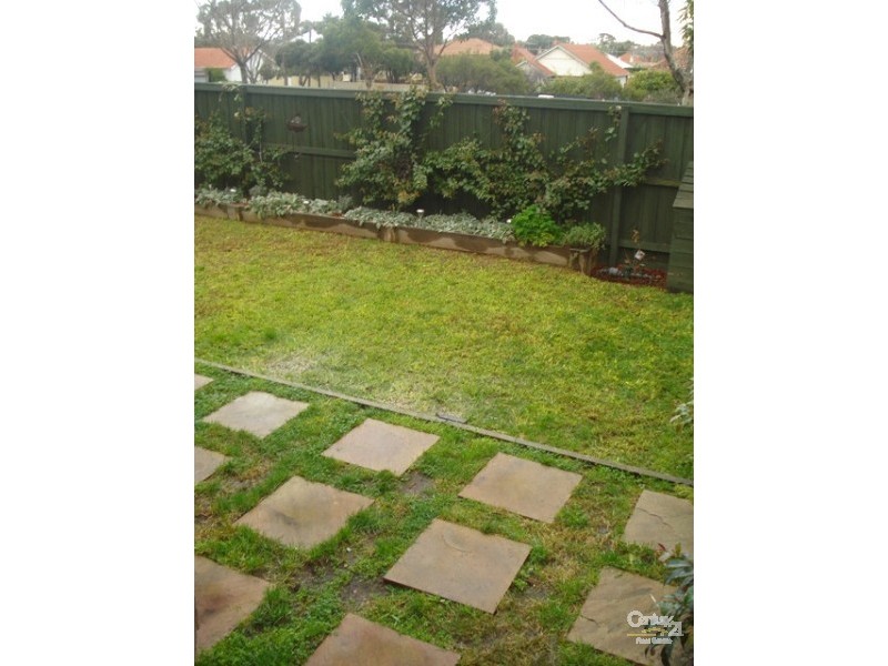 2/35 Nepean Hwy, Elsternwick VIC 3185