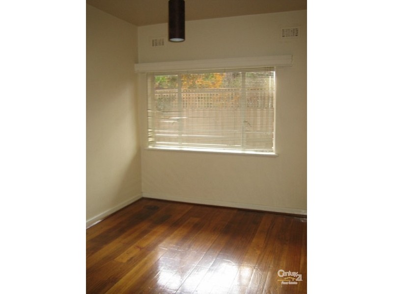 16/21 Mitford Street, St Kilda VIC 3182