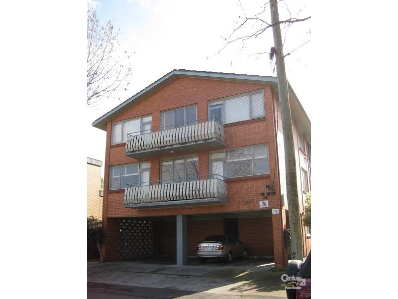 3/34 Austin Avenue, Elwood VIC 3184