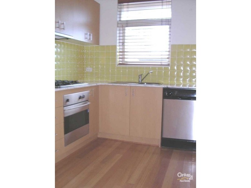 8/46 Foam Street, Elwood VIC 3184