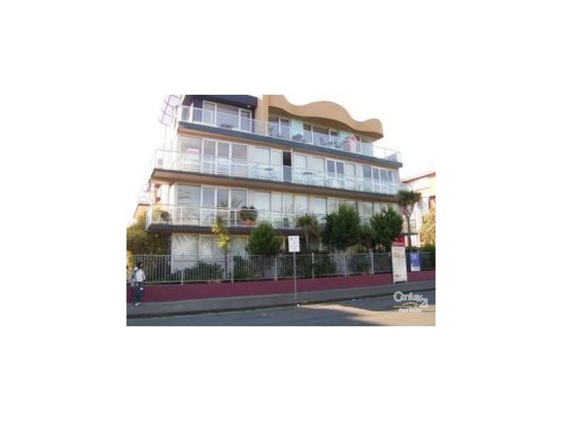 3/4 Alfred Square, St Kilda VIC 3182