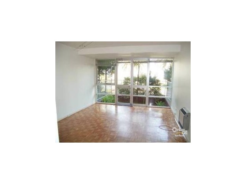 3/4 Alfred Square, St Kilda VIC 3182