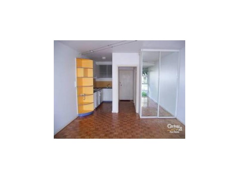 3/4 Alfred Square, St Kilda VIC 3182